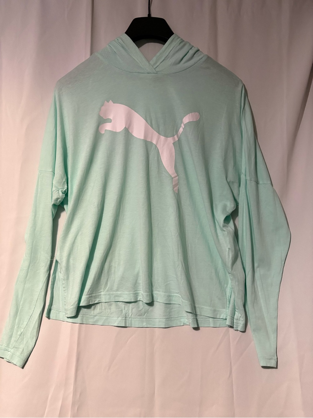 Puma Light Mint Pullover with White Logo Trim #2130 - Picture 2 of 8
